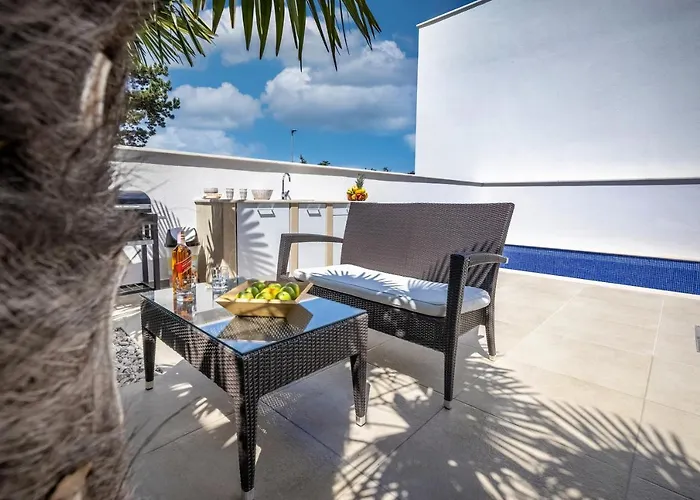 Апартаменты Adriatic Dream - Luxury & Private Pool Only For