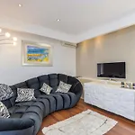 Adriatic Dream - Luxury & Private Pool Only For Apartment