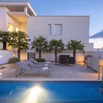 Adriatic Dream - Luxury & Private Pool Only For Apartment *